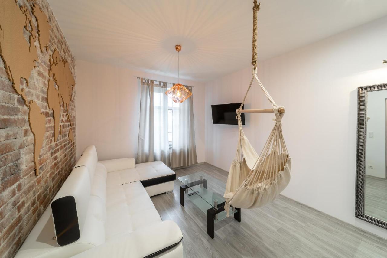 Around The World Vision Apartment - Centrum Opole Ngoại thất bức ảnh
